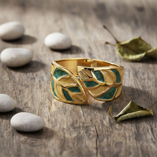 Emaille-Armband in Hellbraun mit goldfarbenem Blattmuster, ca. 17 cm