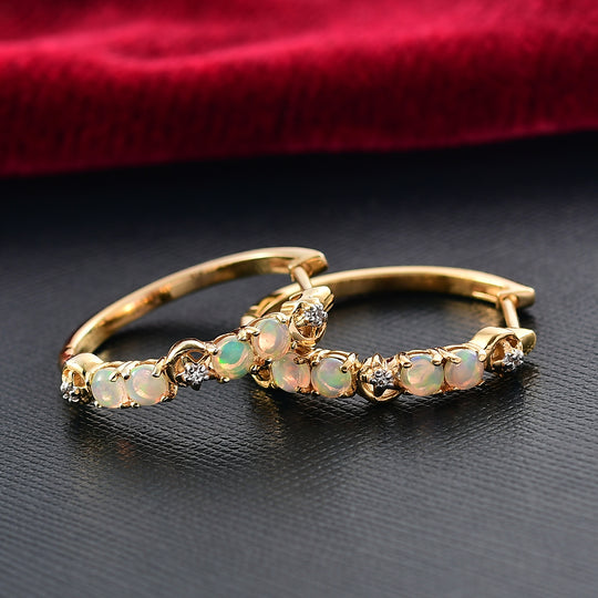 D'Joy AA Natürlicher, äthiopischer Welo Opal, Weißer Zirkon Ohrringe 925 Silber 750 Gelb Vergoldet ca. 1.02 ct