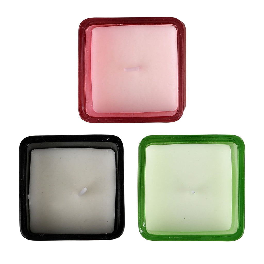 "Scented candles with bamboo base Color: Green + Black + Burgundy Squre glass jar size: 6*6cm Aroma: Coconut vanilla + mint + strawberry berries 5% perfume Paraffin Wax weight: 85g Burning time: Approximately 15 hours  ????? ??:??+??+??? ?????:6*6cm ??:??