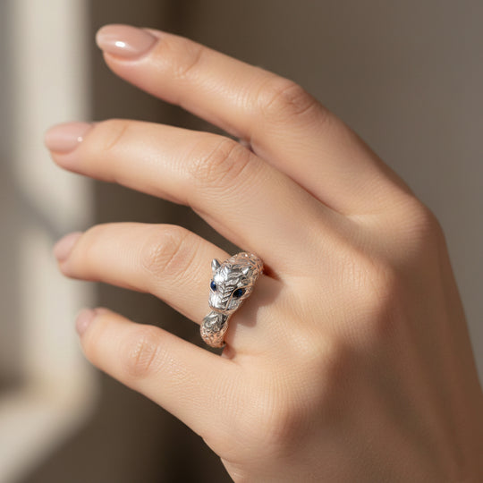 D'Joy Royal Bali Ceylon-Saphir Panther Ring 925 Silber (Größe 17.00)
