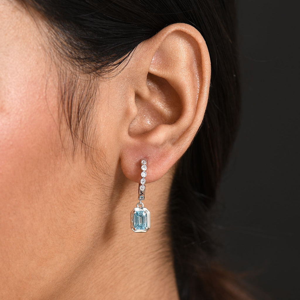 D'Joy AAA Blauer Zirkon, Weißer Zirkon Ohrringe 925 Silber rhodiniert ca. 2,61 ct.