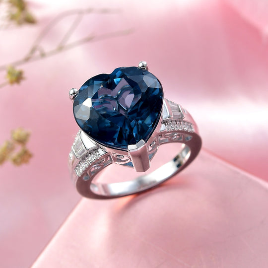HEART OF THE OCEAN - London Blau Topas, Moissanit Ring 925 Silber rhodiniert (Größe 18.00) ca. 14.06 ct