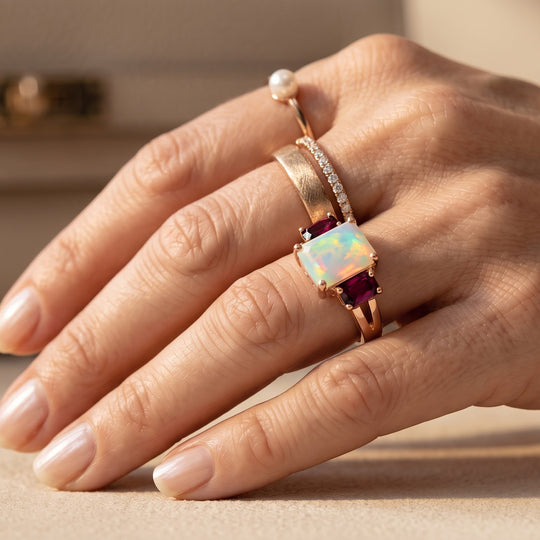 D'Joy AA Natürlicher, äthiopischer Welo Opal, Natürlicher Rhodolith Granat Ring 925 Silber rosévergoldet (Größe 20.00) ca. 1.76 ct