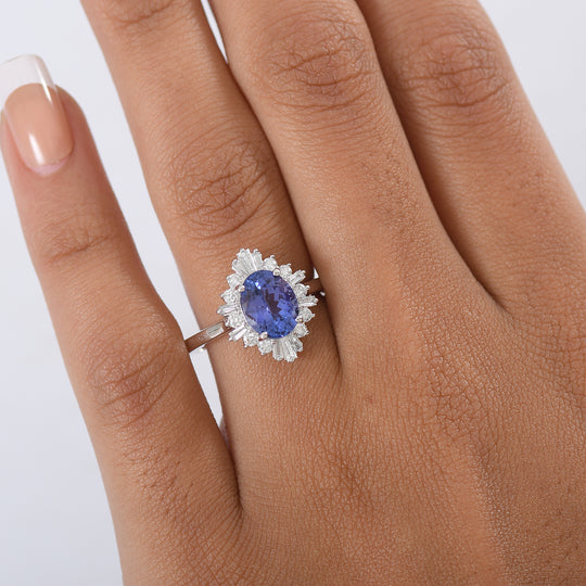 LUXURIANT  (10-16 Werktage Lieferzeit)  2,51 ct. AA Tansanit und Labor Diamant Ring in 417 Weißgold