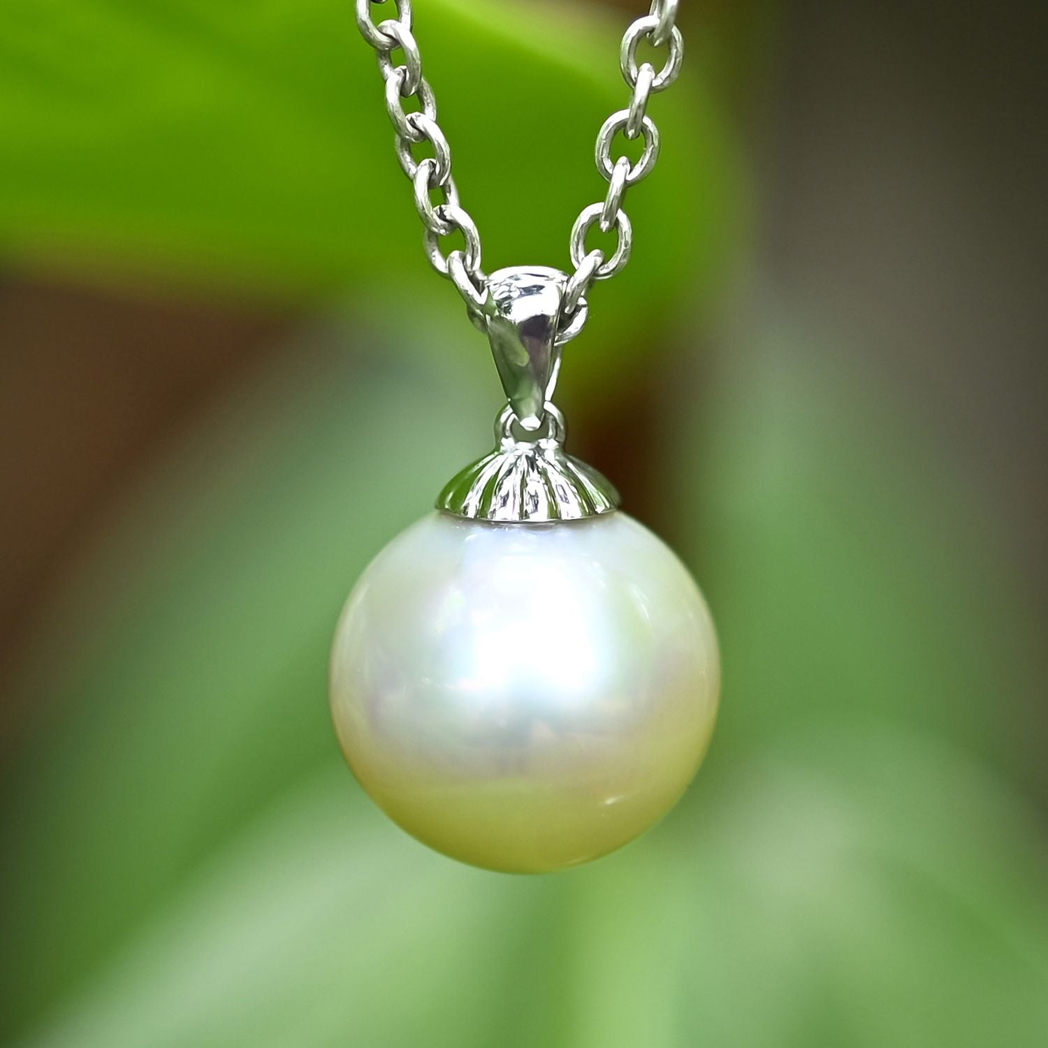 AAA Weiße Südsee Perle (13-15 mm) Anhänger, 750 Gold