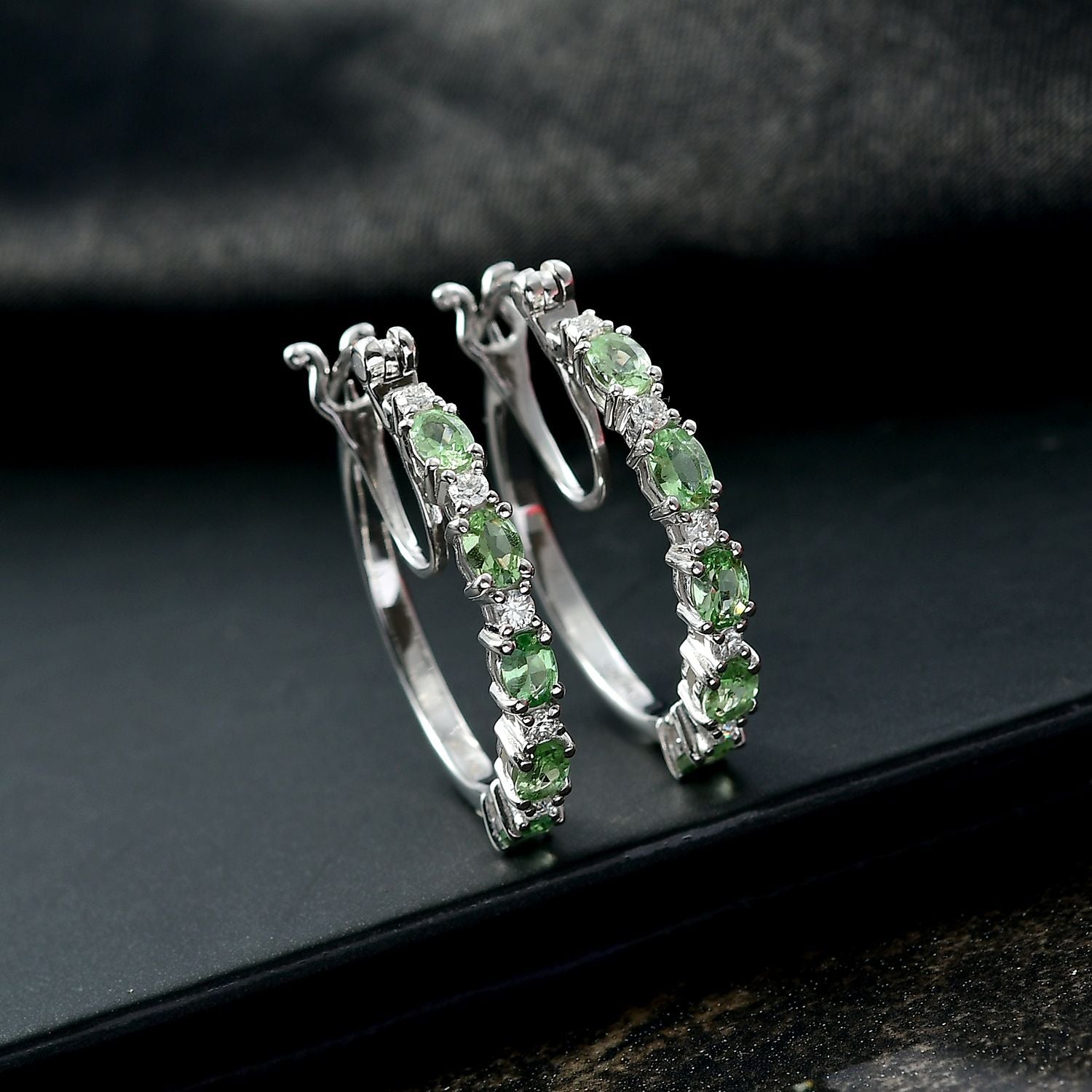 MÜNCHEN CLOSE OUT - D'Joy Tsavorite Granat, Moissanit Ohrringe 925 Silber rhodiniert ca. 2.00 ct