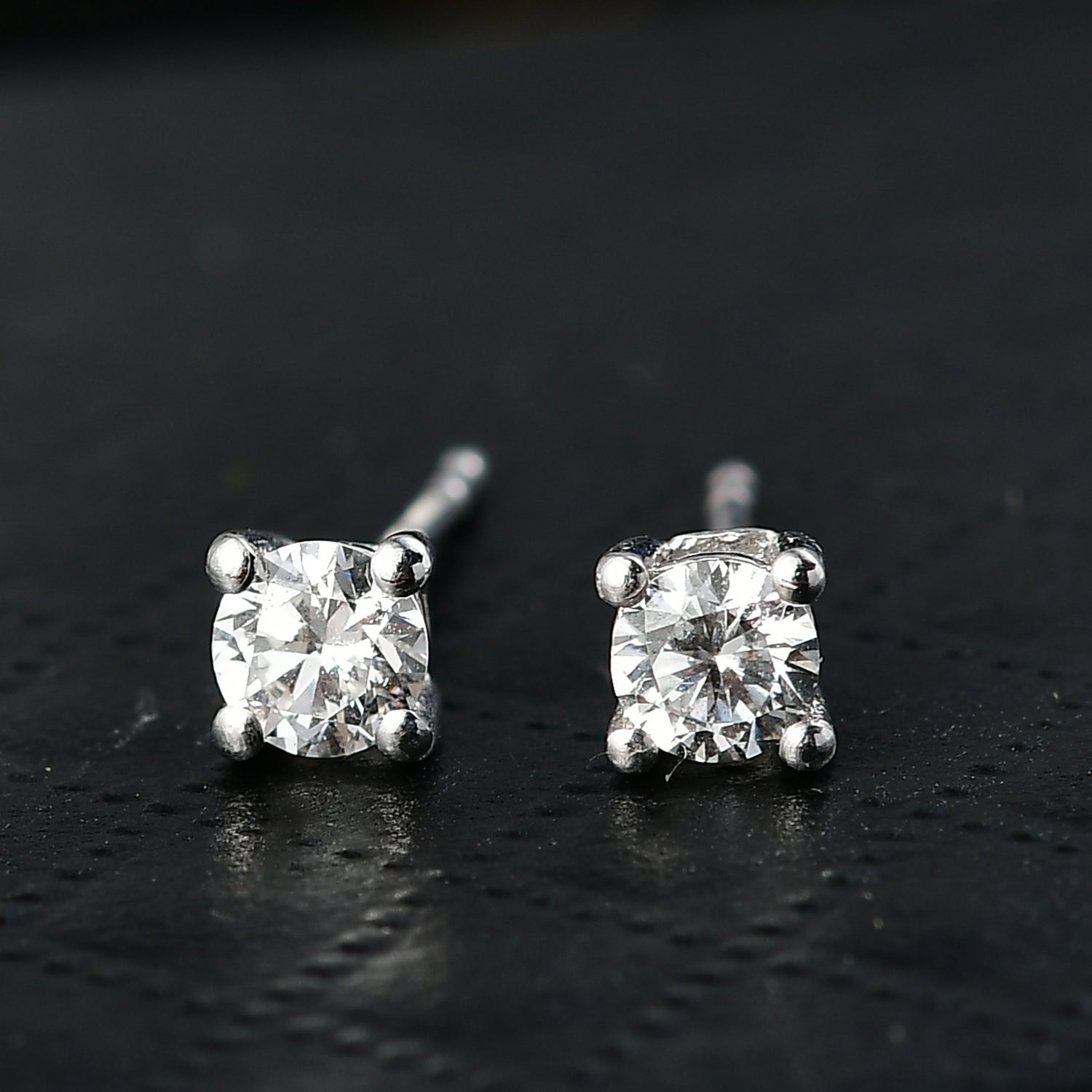 D'Joy Moissanit Ohrringe 925 Silber platiniert ca. 0.49 ct