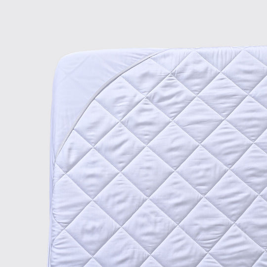 LIVMORE Gestepptes Tencel Wasserdichtes Matratzentopper King Size 150 x 200 + 30 cm Weiß