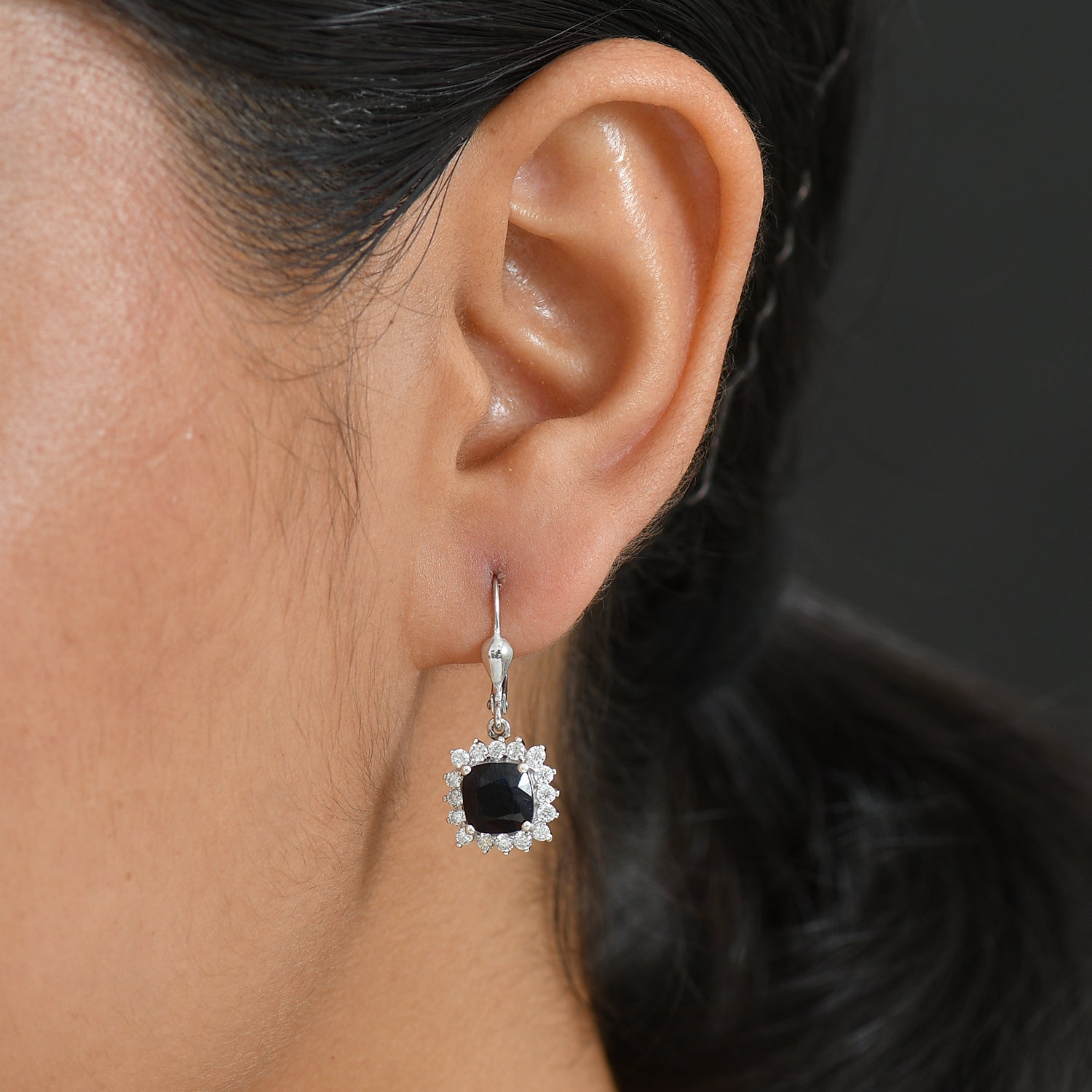D'Joy AA Diffundierter blauer Saphir, Moissanit Ohrringe 925 Silber rhodiniert ca. 4.31 ct