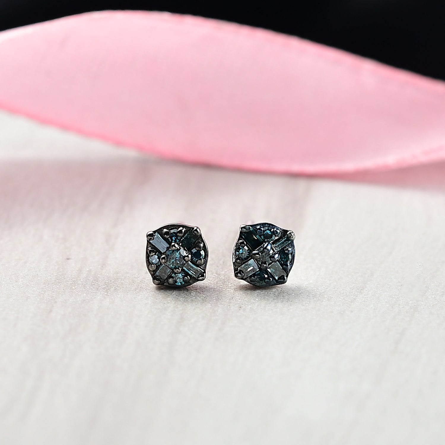 D'Joy Blauer Diamant Ohrringe 925 Silber rhodiniert ca. 0.15 ct