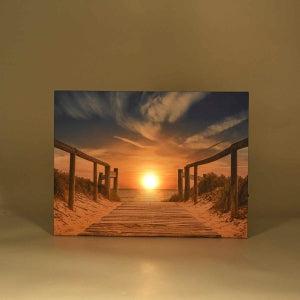 LIVMORE Sonnenuntergang Strand Motiv LED Wandbild mit integrierter Lampe 30 x 40 cm