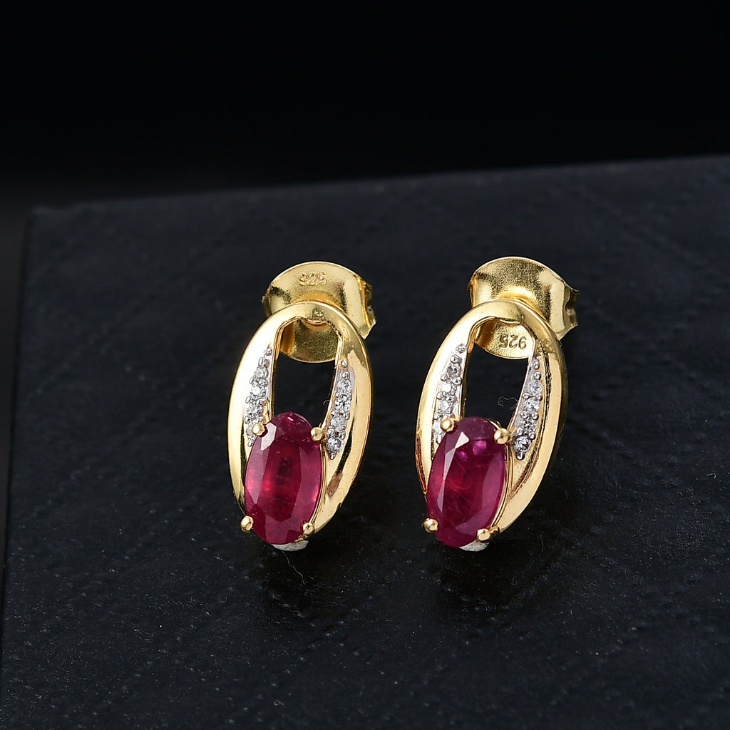D'Joy Afrikanischer Rubin (Fissure gefüllt), Weißer Zirkon Ohrringe 925 Silber 750 Gelbgold Vermeil ca. 1.90 ct