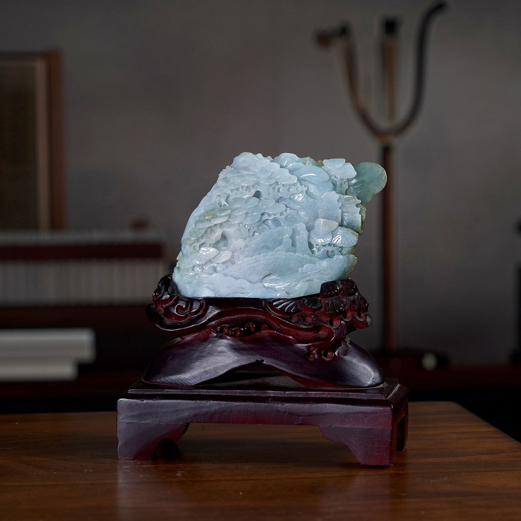 Jadeit (Typ A) Kiefer aus Burma, naturbelassene Schnitzarbeit, ca. 12-18 cm