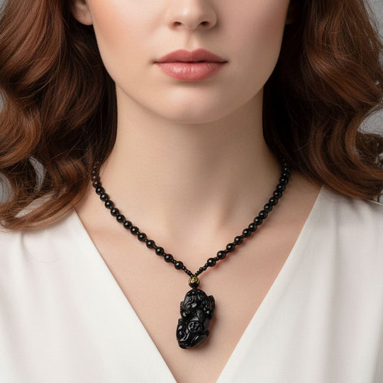 Schwarzer Obsidian Halskette 63 cm ca. 190.00 ct
