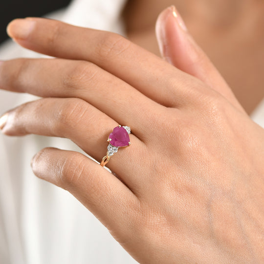 LUXURIANT   2,71 ct. AAA burmesischer Rubin und Labor Diamant Ring in 417 Gold