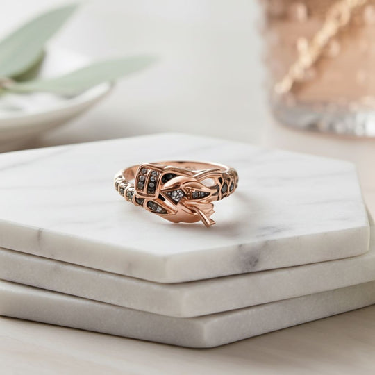 GP Trionfo Kollektion - Kanchanaburi Blauer Saphir, Natürlicher Champagner Diamant Ring 925 Silber 750 Roségold Vermeil (Größe 19.00) ca. 0.27 ct