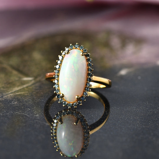 LUXURIANT - AAA Natürlicher, äthiopischer Welo Opal, Lab Grown Grüner Diamant Ring 925 Silber 750 Gelbgold vermeil (Größe 20.00) ca. 3.77 ct