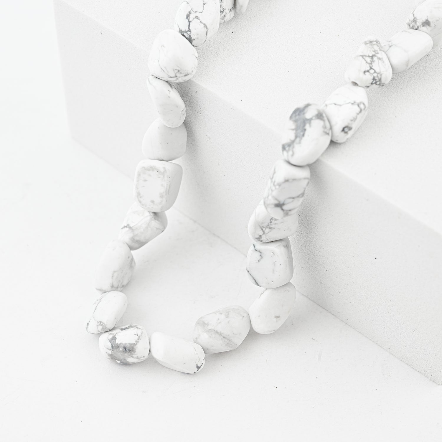 Weißer Howlit Halskette 16 cm Reine Legierung ca. 39.60 ct