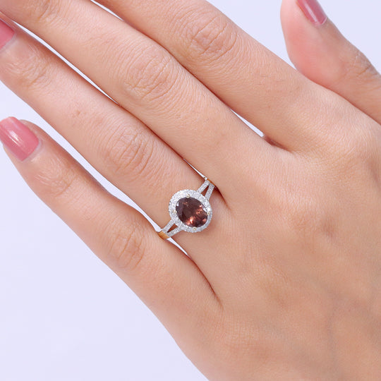 LUXURIANT  (10-16 Werktage Lieferzeit)  2,68 ct. AAA Farbwechsel Granat und Labor Diamant Ring in 417 Gold