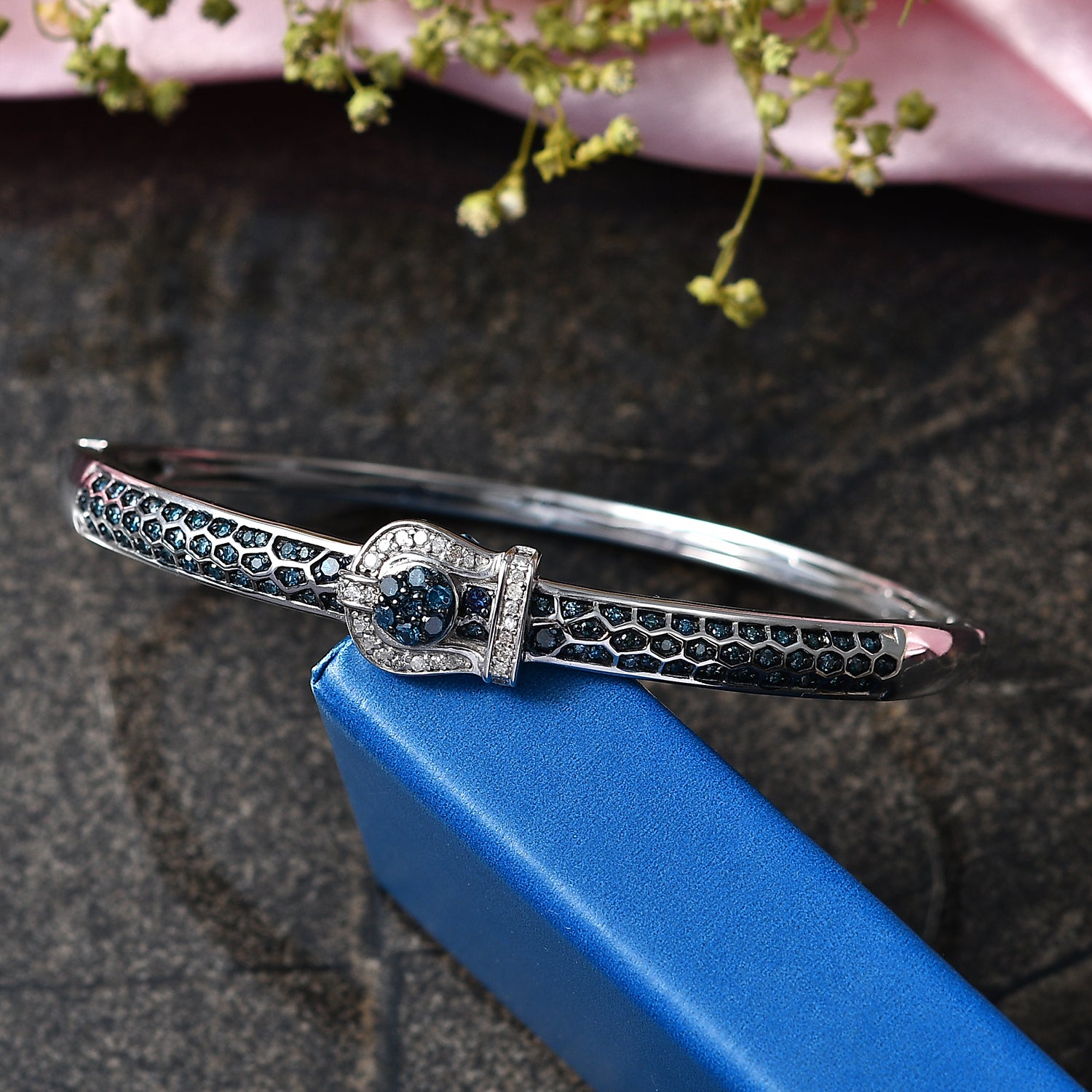 D'Joy Blauer Diamant Armreif ca. 19 cm 925 Silber Rhodiniert (10-15 Werktage Lieferzeit) ca. 1.00 ct