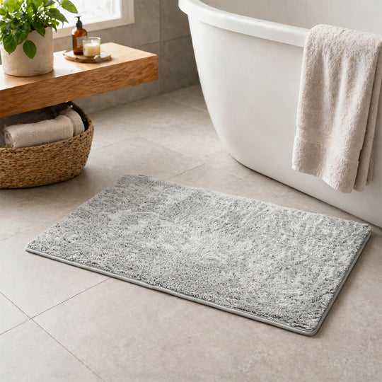 LIVMORE Wolkenweiche Baumwoll-Badematte mit Memory-Schaum und rutschhemmender Unterseite, 55x85cm, Marineblau