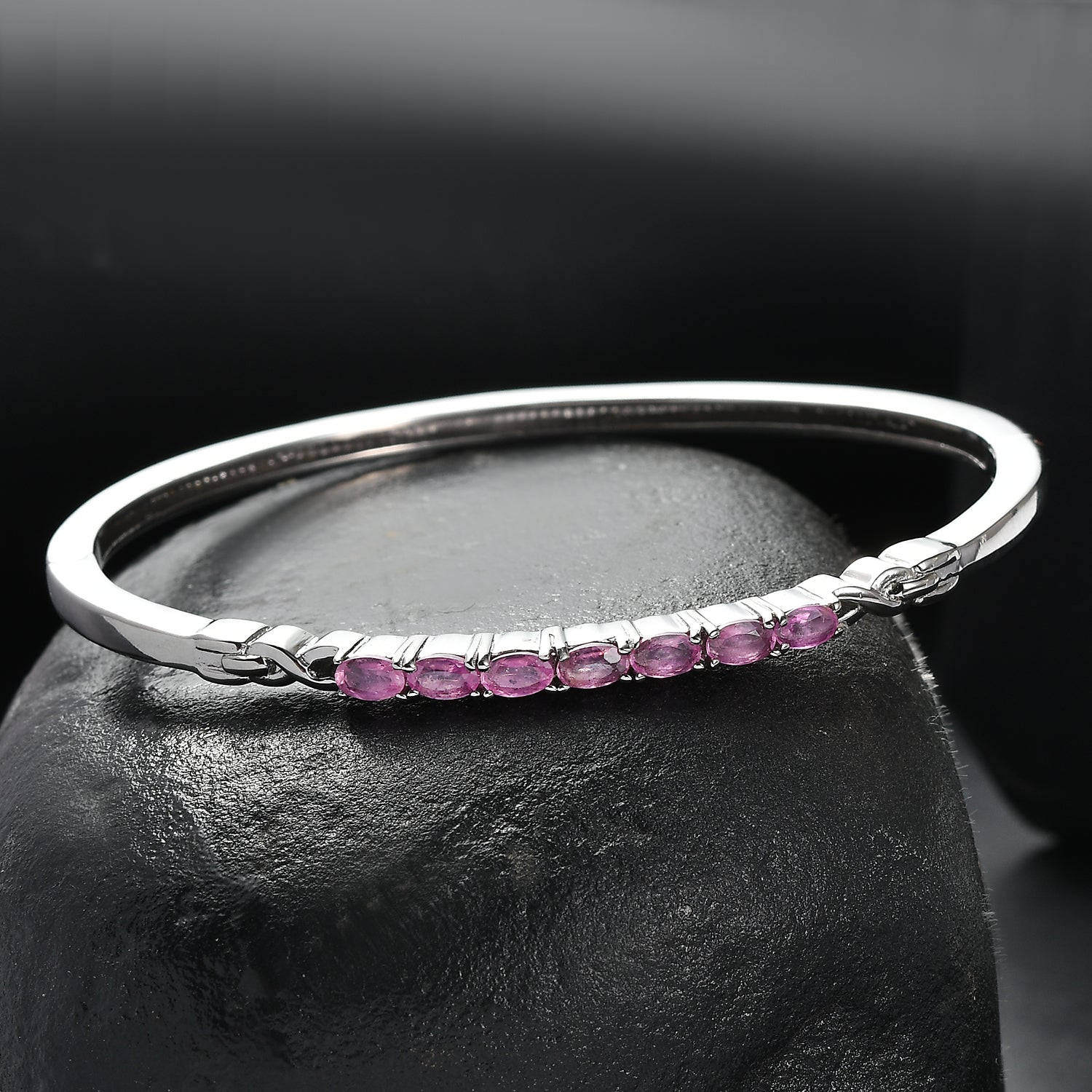 EVER TRUE Ilakaka Rosa Saphir (Fissure gefüllt) Armreif ca. 19 cm 316L Edelstahl ca. 2,51 ct.
