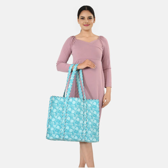 LIVMORE gesteppte Stoff-Shopper-Tasche mit Reißverschluss, botanisches Design, 45x43x15cm, Weiß-Grün
