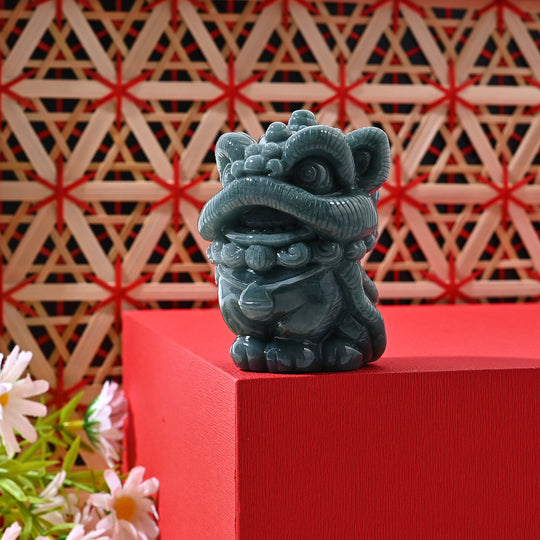 Natürlicher Olmek Jadeit, Typ A Jade, 7cm, Löwe Figur