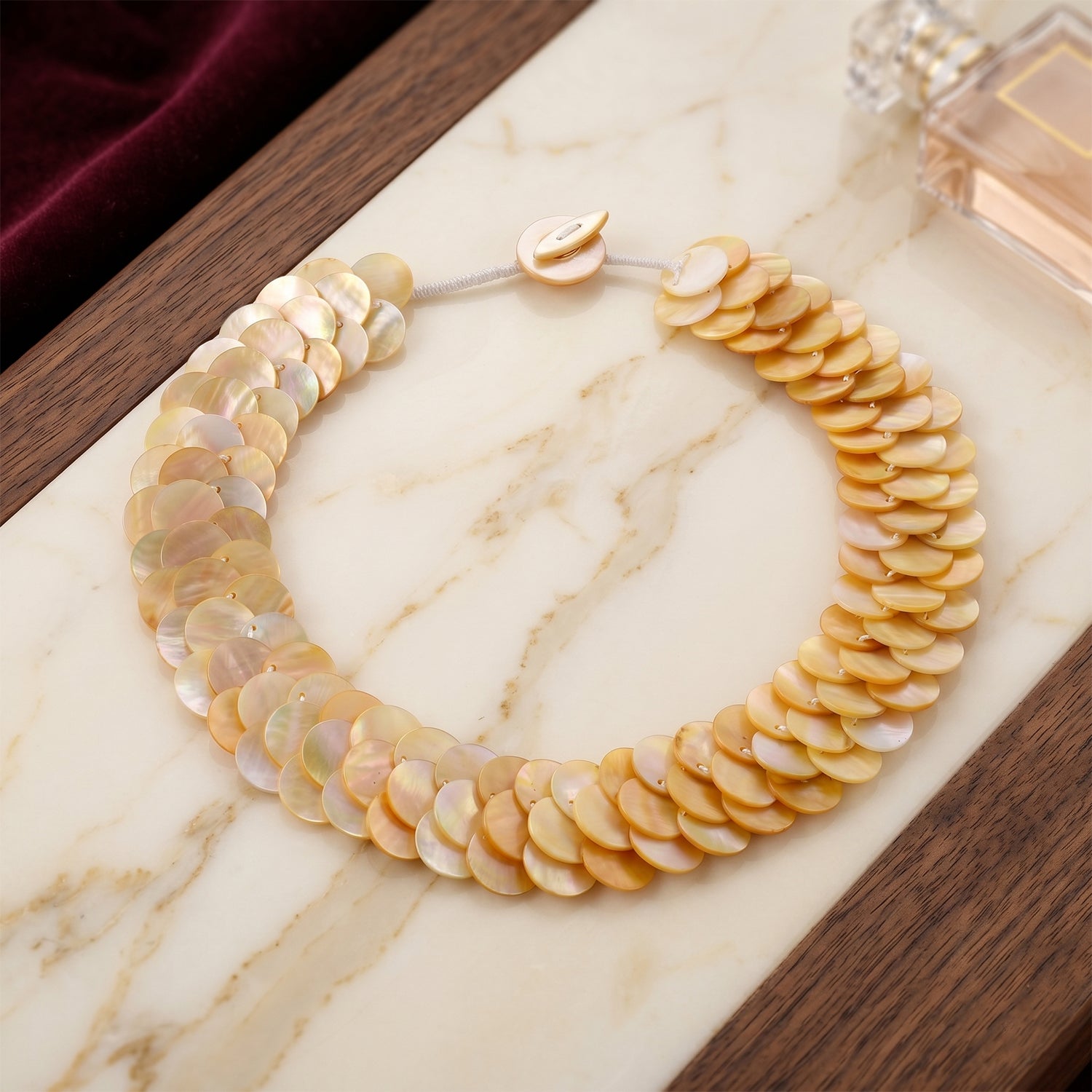 Goldene Perlmutt 45cm Halskette