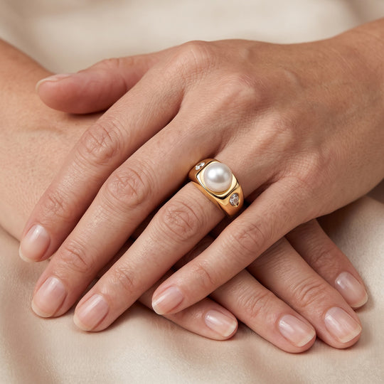 Weiße Muschelkernperle (10-10.5 mm), Weißer Zirkonia Ring Nickelfreies Messing Vergoldet (Größe 19.00)