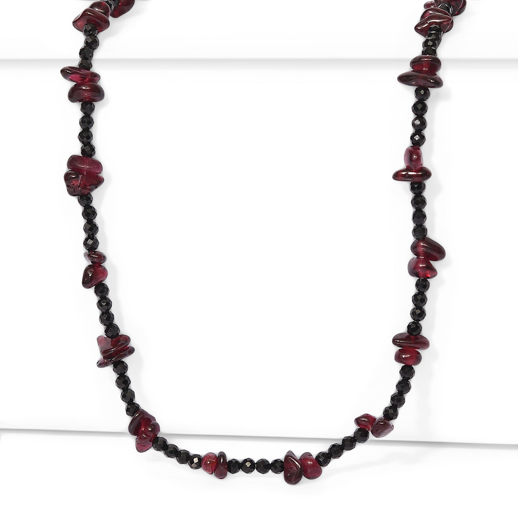 Roter Granat, Schwarzer Spinell Halskette 91 cm ca. 240.00 ct
