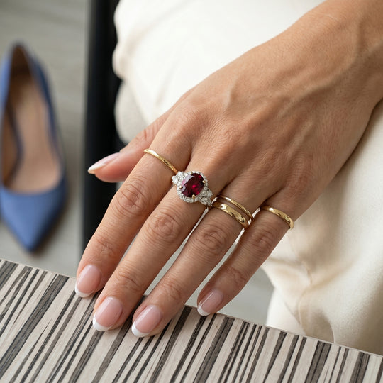 LUXURIANT (10-16 Werktage Lieferzeit)  3 ct. AAA Farbwechsel Granat und Labor Diamant Ring in 417 Gold
