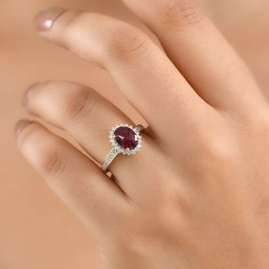 LUXURIANT  (10-16 Werktage Lieferzeit)  2,84 ct. AAA Farbwechsel Granat und Labor Diamant Ring in 417 Gold