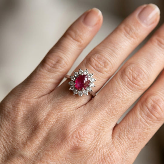 D'Joy AA Afrikanischer Rubin (Fissure gefüllt), Weißer Zirkon Ring 925 Silber Rhodiniert (Größe 21.00) ca. 3,92 ct