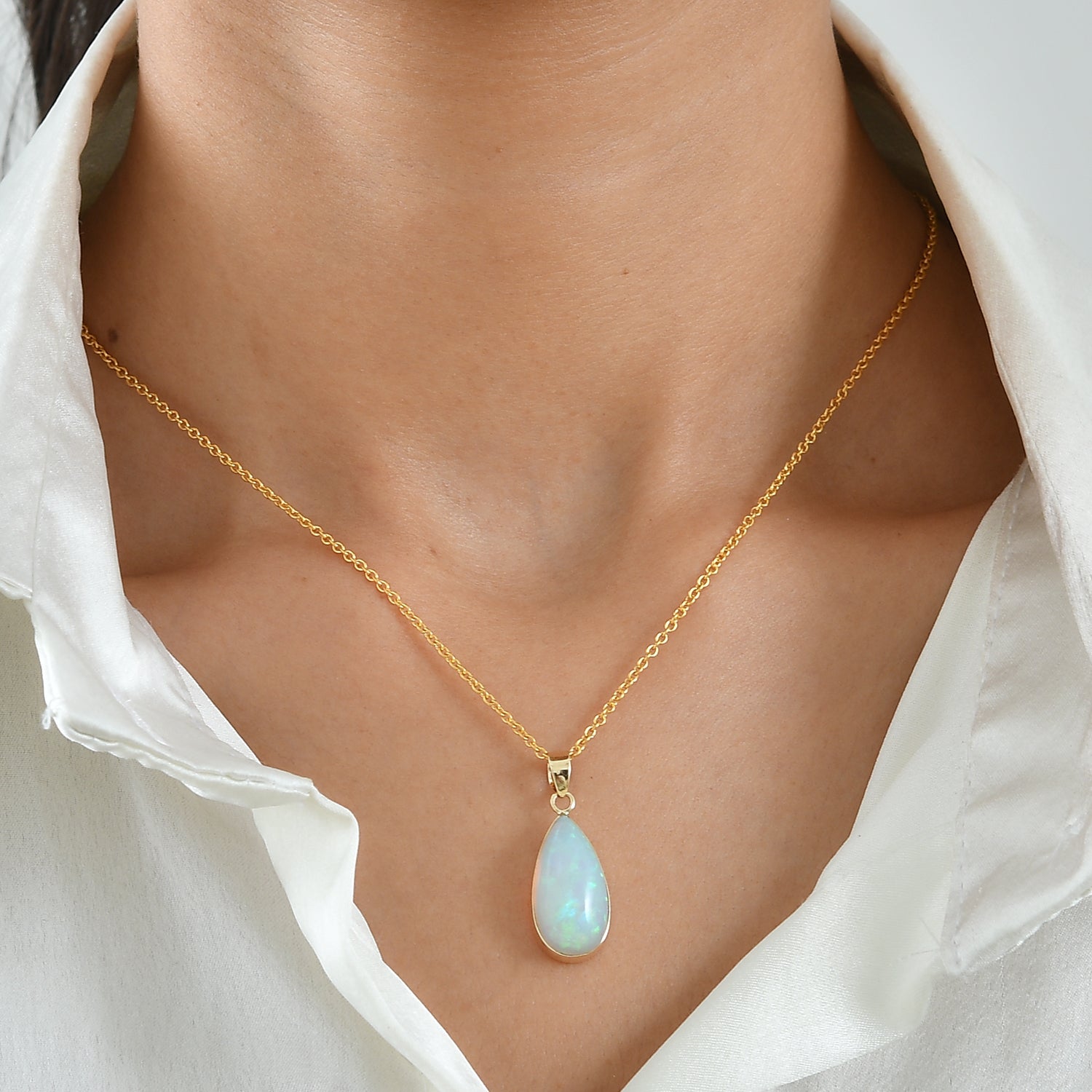 AAA Natürlicher, äthiopischer Welo Opal Anhänger 375 Gold ca. 5,84 ct.