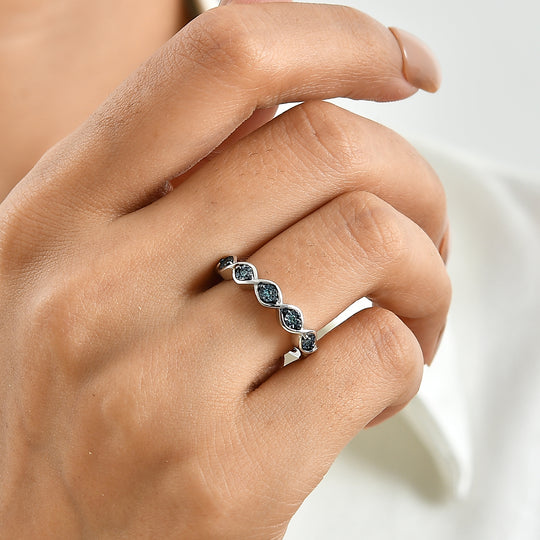 EverTrue Ring mit blauen Diamantakzenten, Messing mit Platin E-Beschichtung