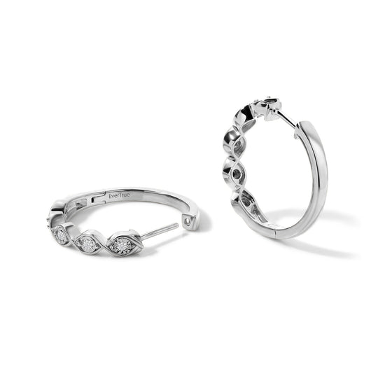 EverTrue weiße Diamant Ohrringe, Messing mit Gelbgold E-Beschichtung - 0,15 ct.