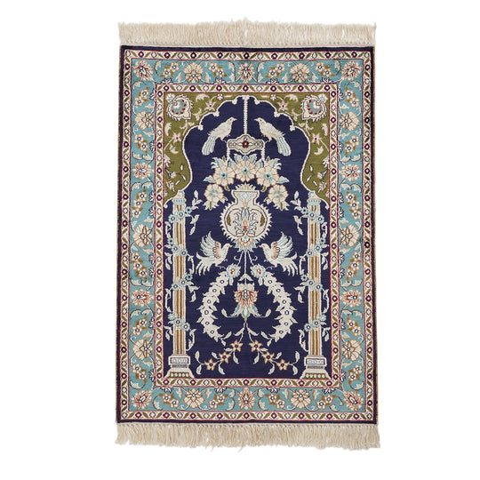 Hand made 100% Mulberry silk rug Hand made knot 300*300yarn per square foot, total around 523,126  knots material:100% Mulberry silk Packing:Roll in box