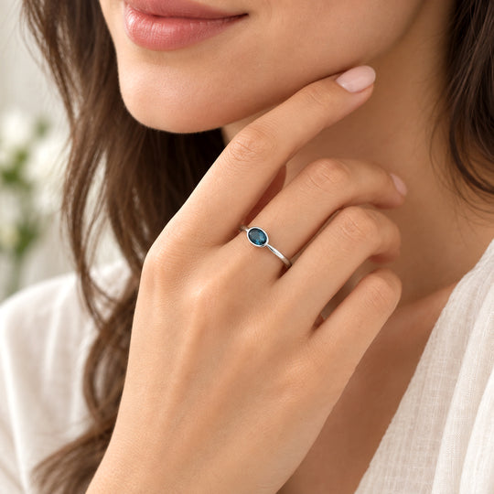 EVER TRUE London Blau Topas Ring Reine Bronze (Größe 18.00) ca. 0,89 ct
