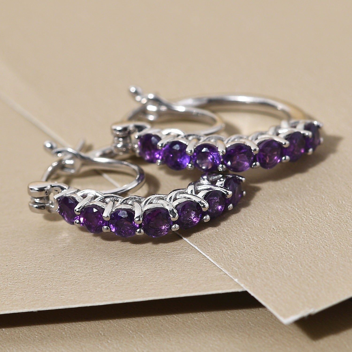 Natürliche, marokkanische Amethyst-Creolen, 925 Silber platiniert ca. 1,53 ct