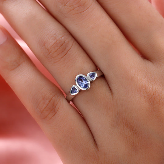Tansanit 3-Stein-Ring, 925 Silber platiniert ca. 0,59 ct