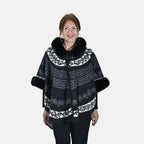 Halbmondförmiger Kapuzenponcho mit Druckknopfverschluss aus Kunstpelz, One Size, 80x109.22cm, Schwarz