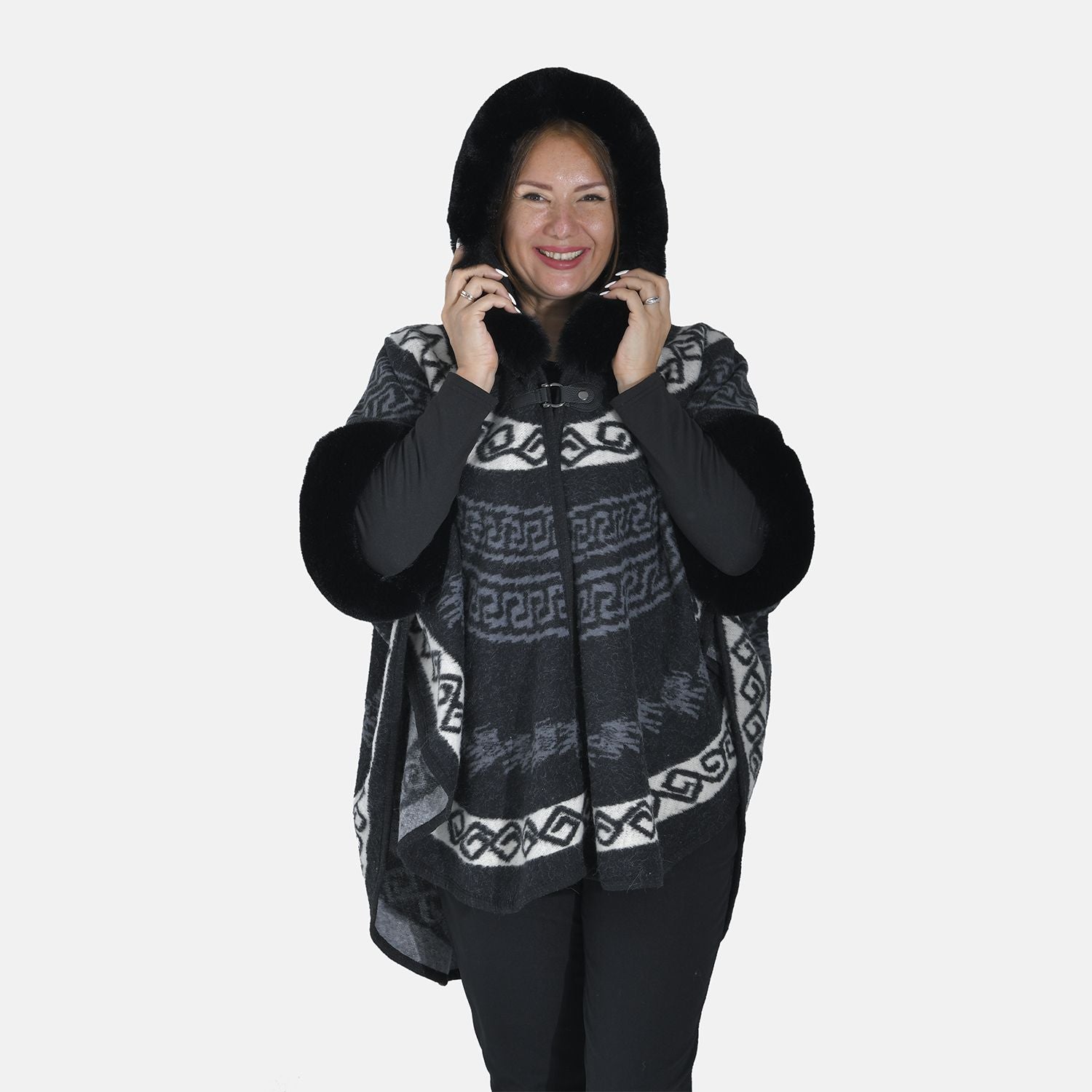 Halbmondförmiger Kapuzenponcho mit Druckknopfverschluss aus Kunstpelz, One Size, 80x109.22cm, Schwarz
