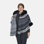 Halbmondförmiger Kapuzenponcho mit Druckknopfverschluss aus Kunstpelz, One Size, 80x109.22cm, Schwarz