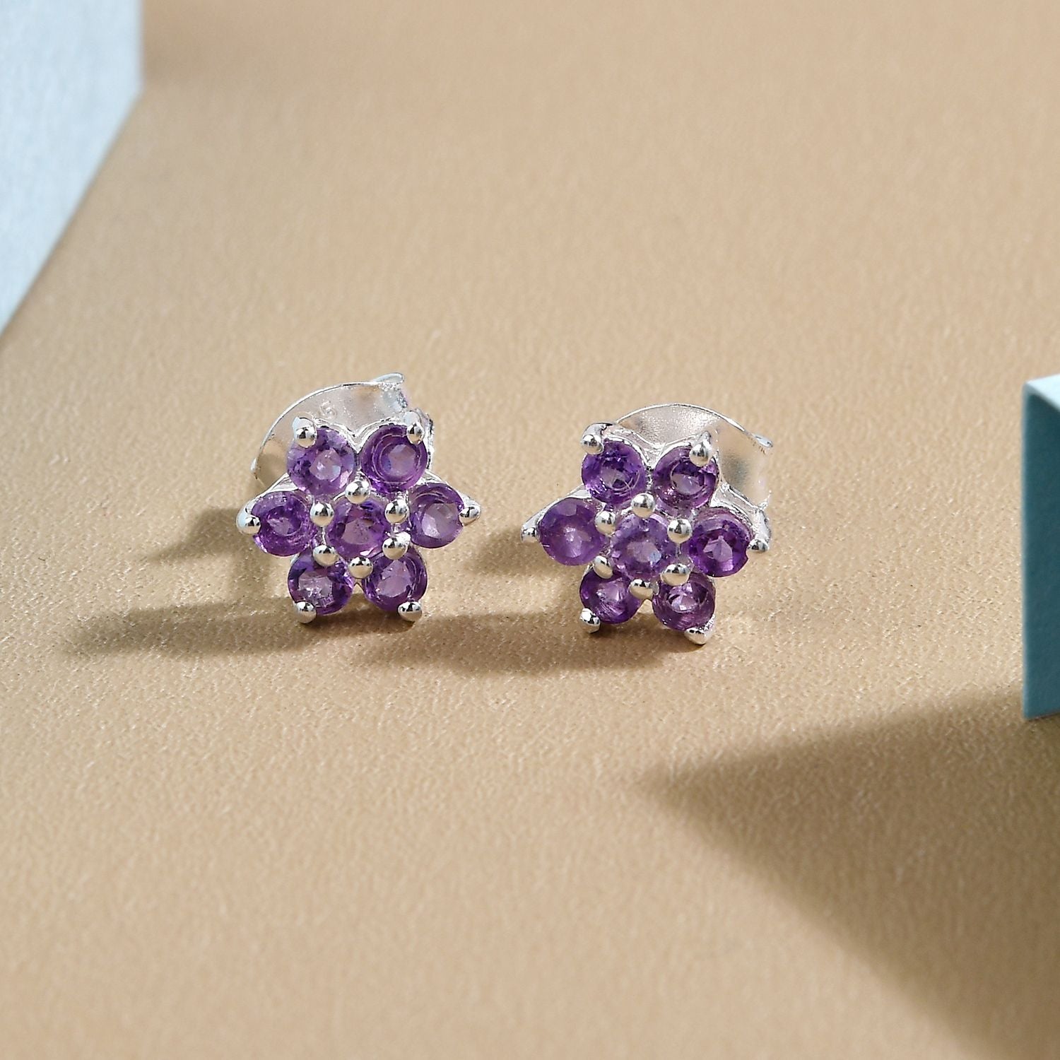 Afrikanische Amethyst-Ohrringe, 925 Silber ca. 0,60 ct