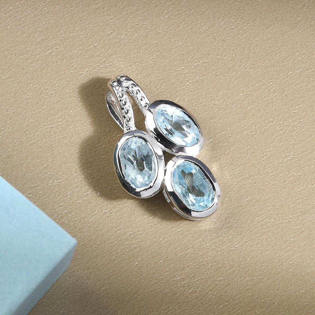 Himmelblauer Topas-Anhänger, 925 Silber ca. 1,82 ct
