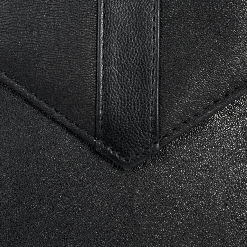 Schwarz