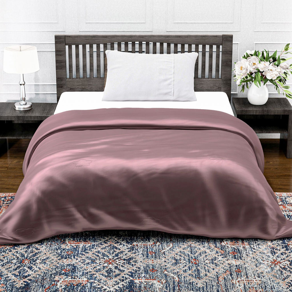 Serenity Night - 100% Bambus-Steppdecke mit Bambusfüllung und 2er-Set Bambus-Kissenbezüge Mauve